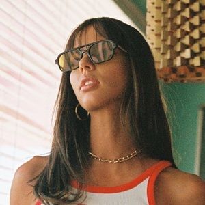 On tour aviator sunglasses